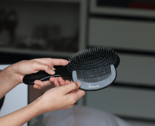 Load image into Gallery viewer, hairbrushes